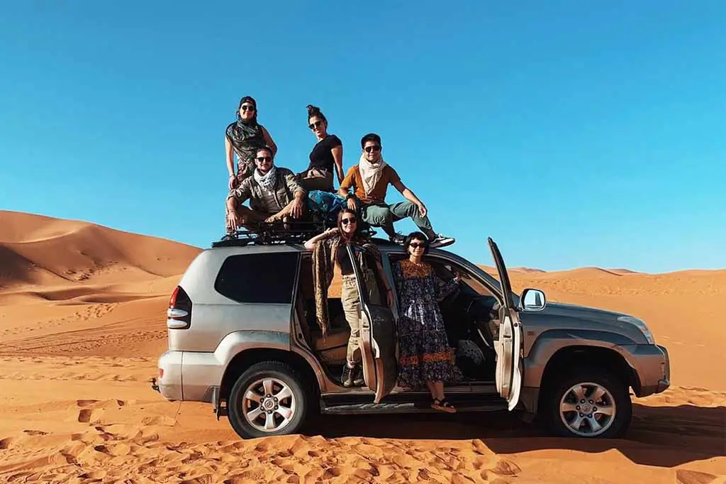 equitazione merzouga, cavalli marocco, equitazione marocco, trekking a cavallo marocco, equitazione marocco, equitazione deserto, cose da fare a merzouga, merzouga marocco, deserto merzouga, tour deserto merzouga, attività merzouga, cose da fare nel deserto del sahara
